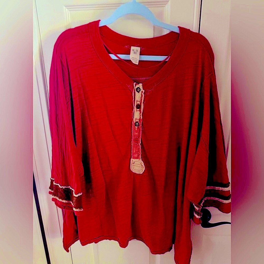 ❤️We The Free Reddish Brown Cream color Tee, number 7 on back